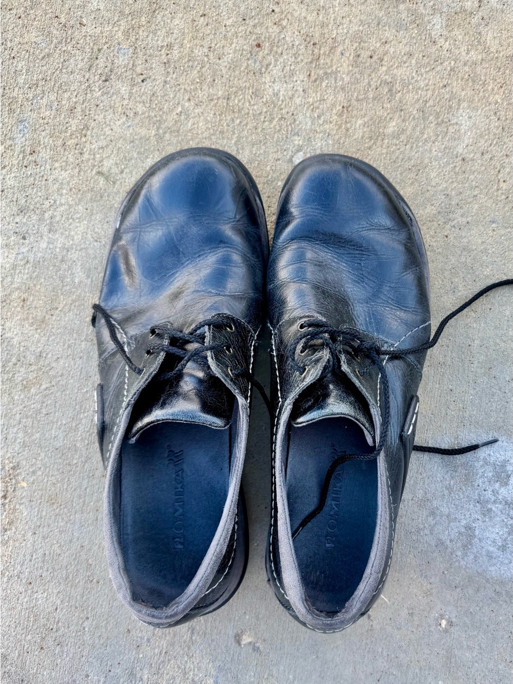 Romika Black Leather Lace-Up Oxfords